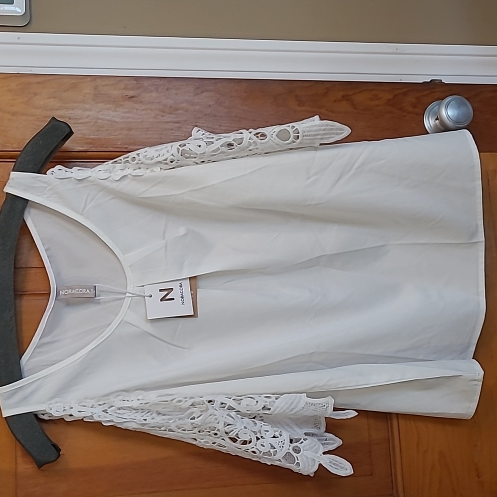 Brand new blouse from Noracora